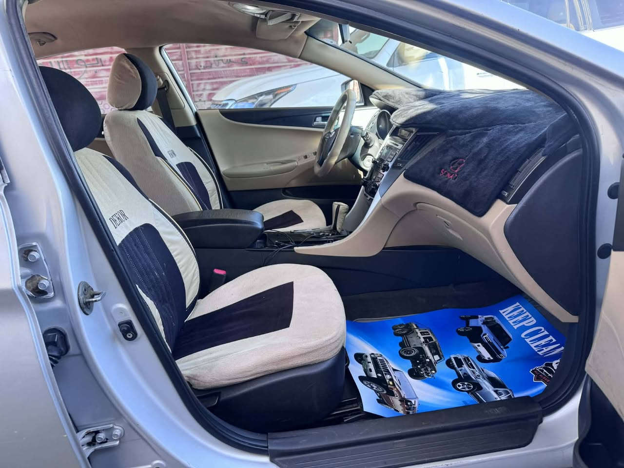 ياالله مرخصت ادمن عندي سوناتا 2011 خليجيه داخل بيجي مكينه 2400 دوش كير مكينه وتبريد وصدر  وحداديه  مكفوله ومكفوله من ضربه وتبديل  فقط جرد مصبوغه احزام تكام وقماره بدون صبغ ضربه مابيها بسمي شخصيه يريد وكاله يريد تحويل اني حاضر سعر 68 وغرامه وره المشتري مكان بابل ***********
