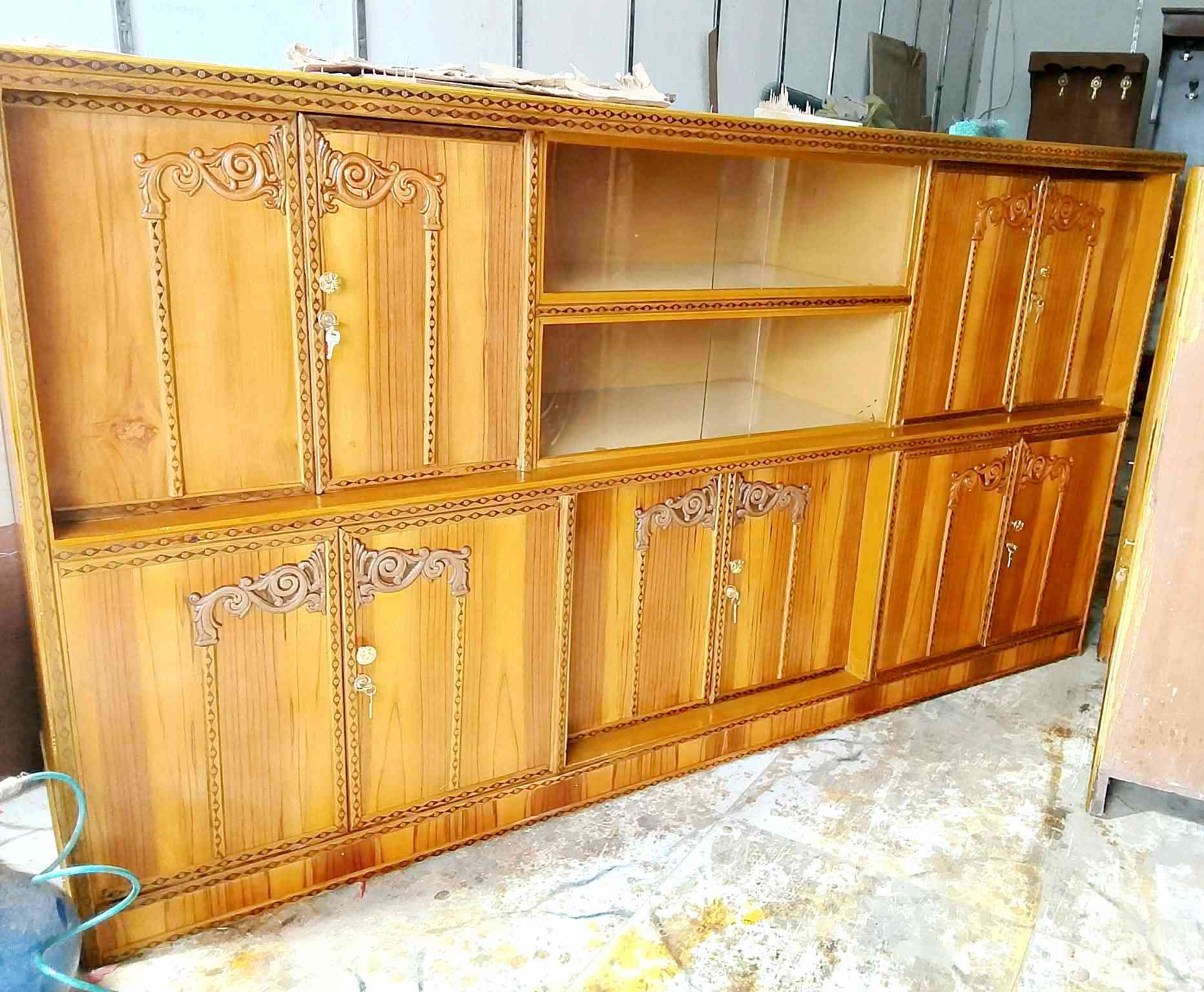 بوفيه مستعمله مترين ونص تسكام للبيع مكاني الشوملي ويوجد خدمة توصيل ***********
