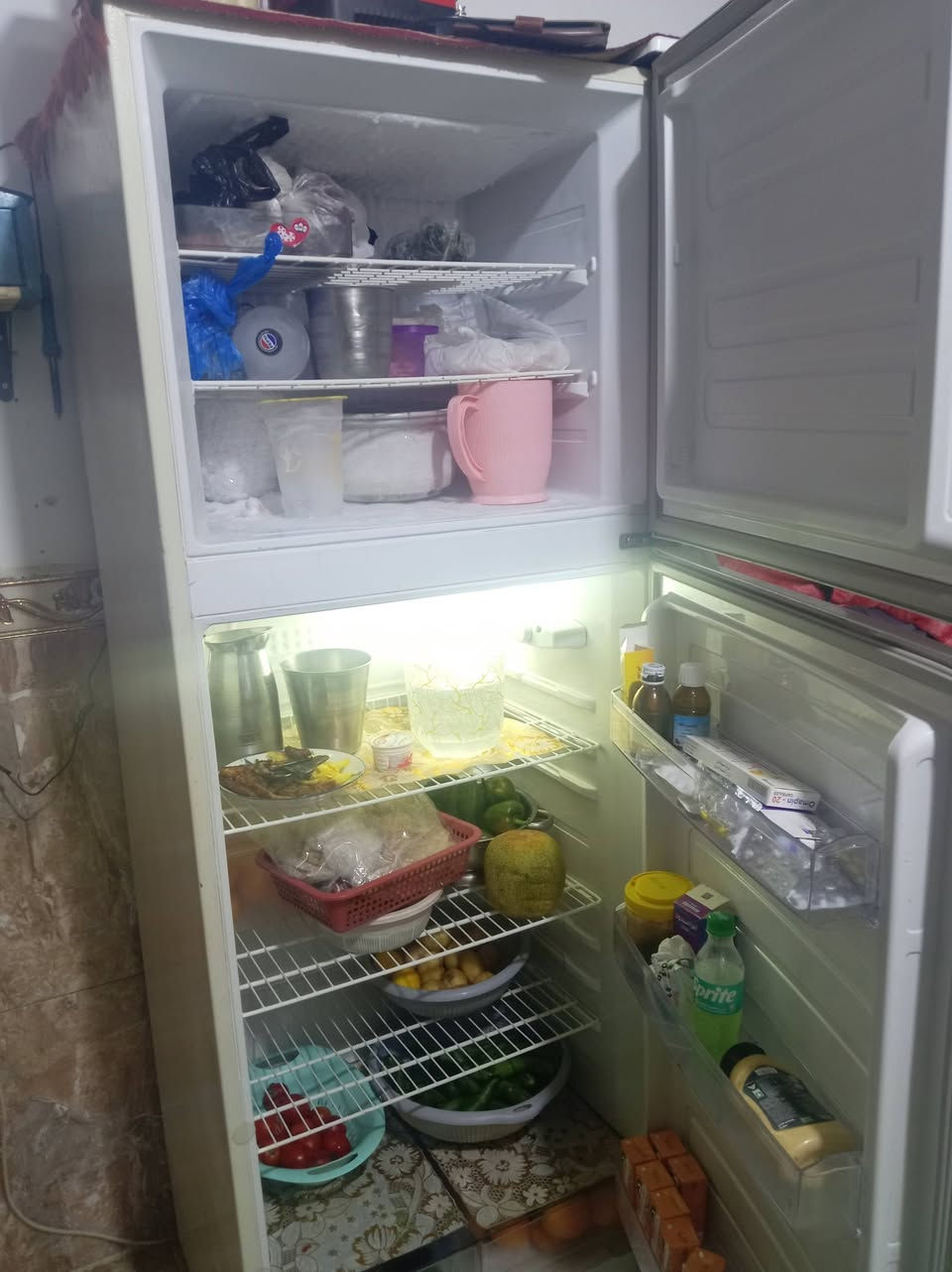 ثلاجه كبيره البيع صار شهرين مخذتها مستعجل على بيع ٤٥٠


**إذا كنت صاحب هذا الإعلان وتريد حذفه لأي سبب، رجاءا أرسل رسالة إلى الدعم الفني**