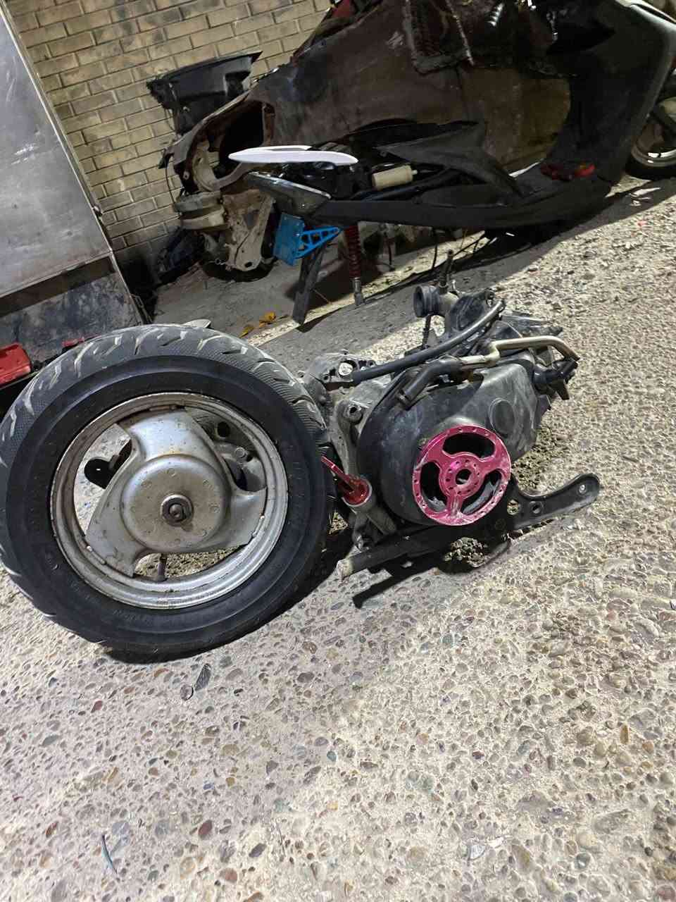 سلام عليكم شباب مكينه ماكس عدله للبيع مكينه ابلاديه الكلجات رياضي شرط التشغيل ولضمان  السعر 150وبيهه مجال الستفسار ***********
