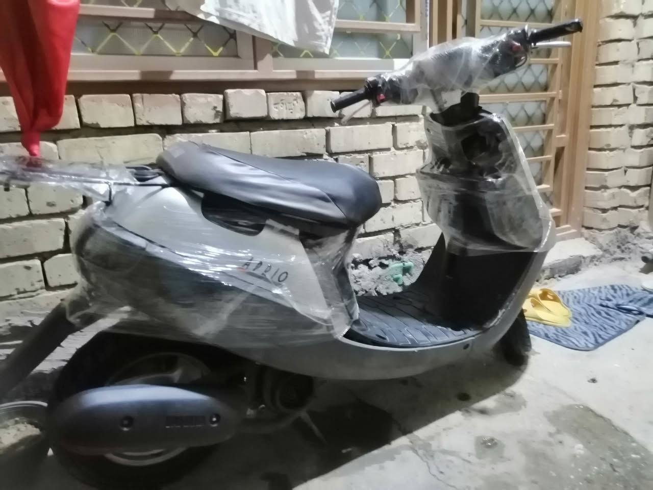 السلام عليكم دراجة🏍️  للبيع بطة مديل 99 دراجة نضيفة شوفت عين فقط كهربأيت لايت💡  أمامي وخلفي تبديل عنوان كربلاء قرب مستشفى الكفيل سعر 300💲  وبيهة مجال تواصل خاص 🌹


**إذا كنت صاحب هذا الإعلان وتريد حذفه لأي سبب، رجاءا أرسل رسالة إلى الدعم الفني**