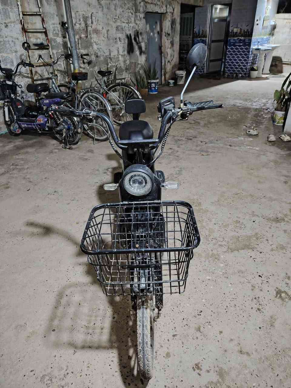 السلام عليكم شباب ماطور للبيع بطاريات فول عل الفحص موديل ٢٠٢٥ المكان ابو غريب قرب مستشفى ابو
الاستفسار *********** السعر ٢١٠ بيها مجال
