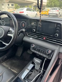 اليوم جمعه والصلاة والسلام على رسول الله اللهم صل وسلم وبارك على محمد ...