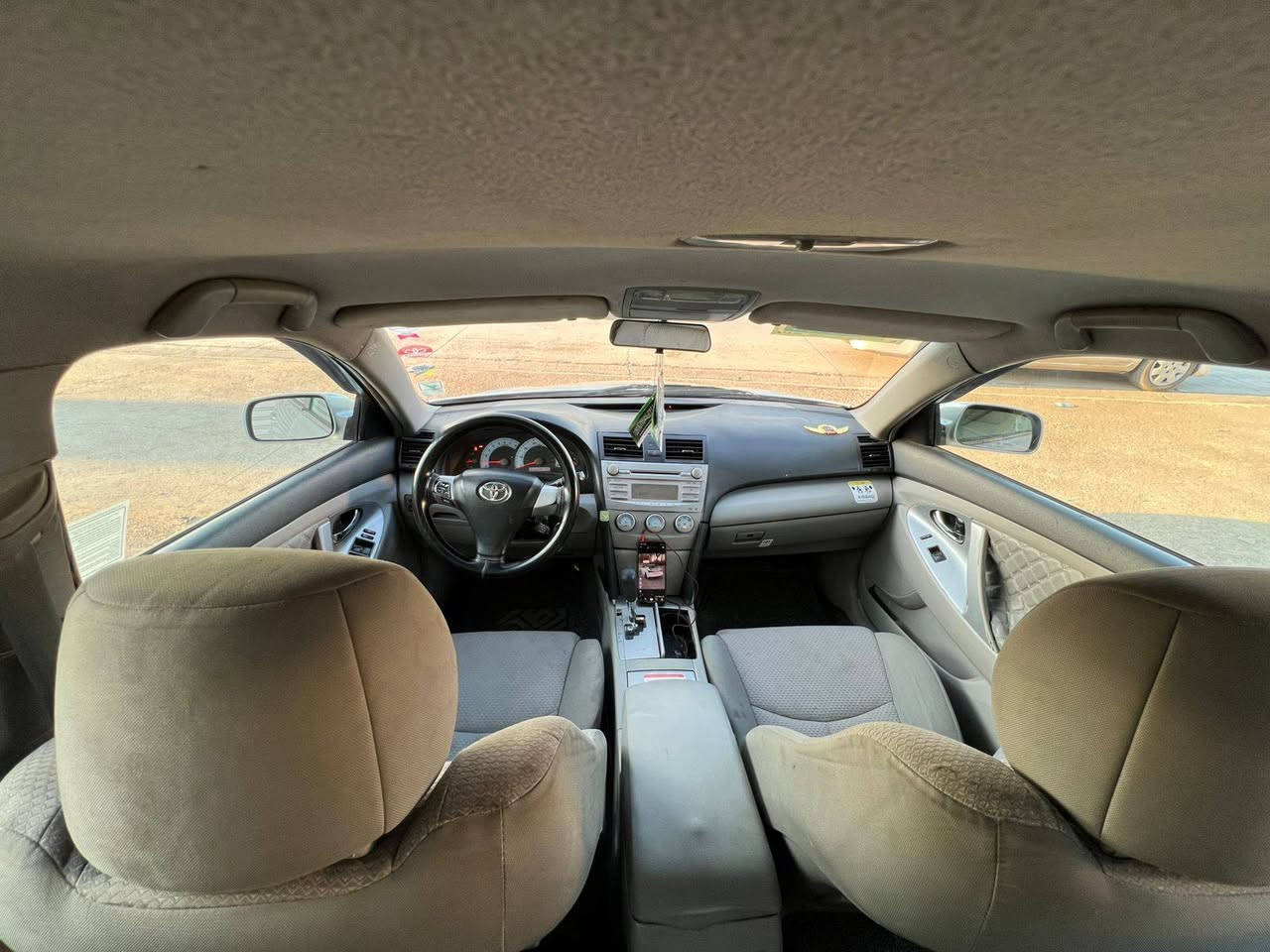 سياره كاميري موديل 2009 ثلاث قطع  صبغ سياره بسمنه شرط تحويل صدر امامي وره جديد سنويه جديد. رقم جديد 4تايرات جديد كشن كهربائي سعر 93وبي مجال عيوان كركوك رقم مبايل *********** كركوك, العراق
