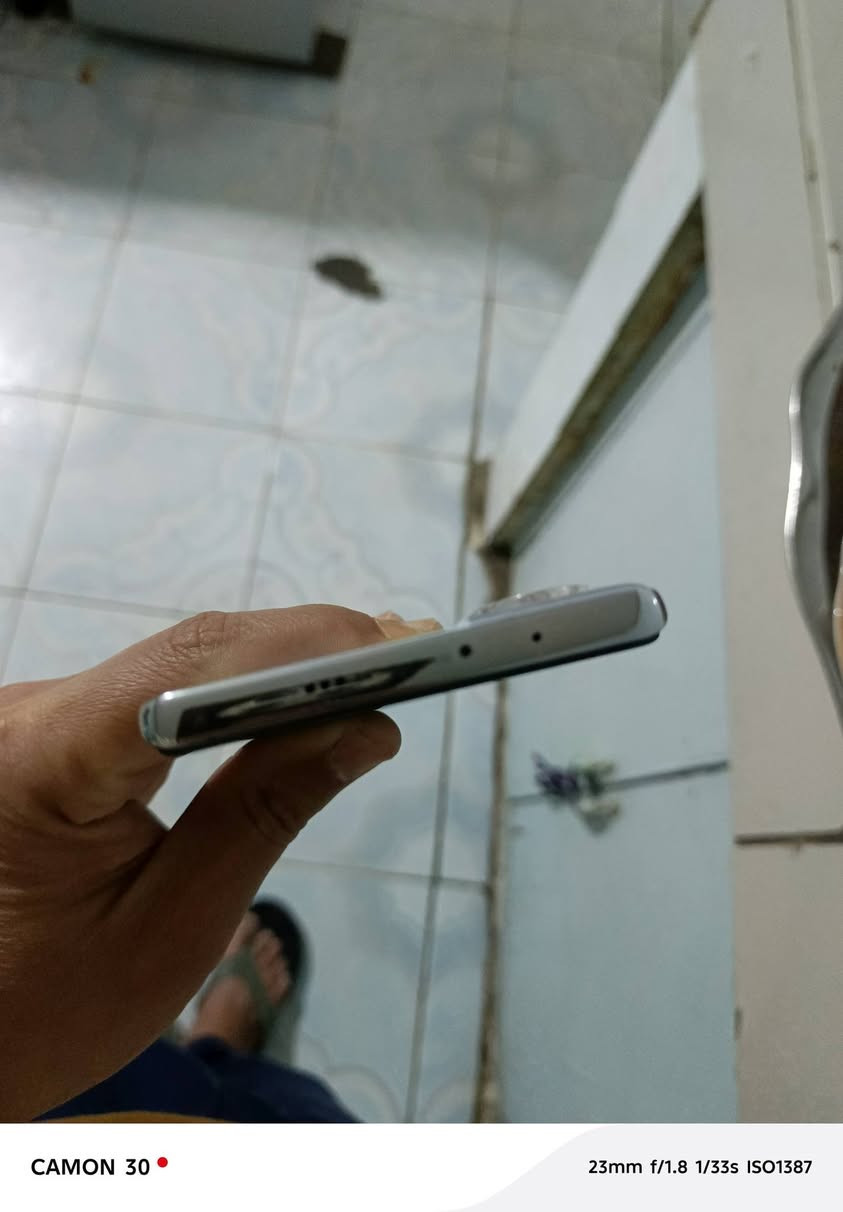 سلام عليكم جهاز تكنو كامون 40برو 5g ذاكرة 256 جهاز نضيف ٩٩/بلميه الجهاز لا مصلح ولا شي سعرة ٢٥٠ الف قفل مكاني بغداد الدورة للتواصل خاص


**إذا كنت صاحب هذا الإعلان وتريد حذفه لأي سبب، رجاءا أرسل رسالة إلى الدعم الفني**