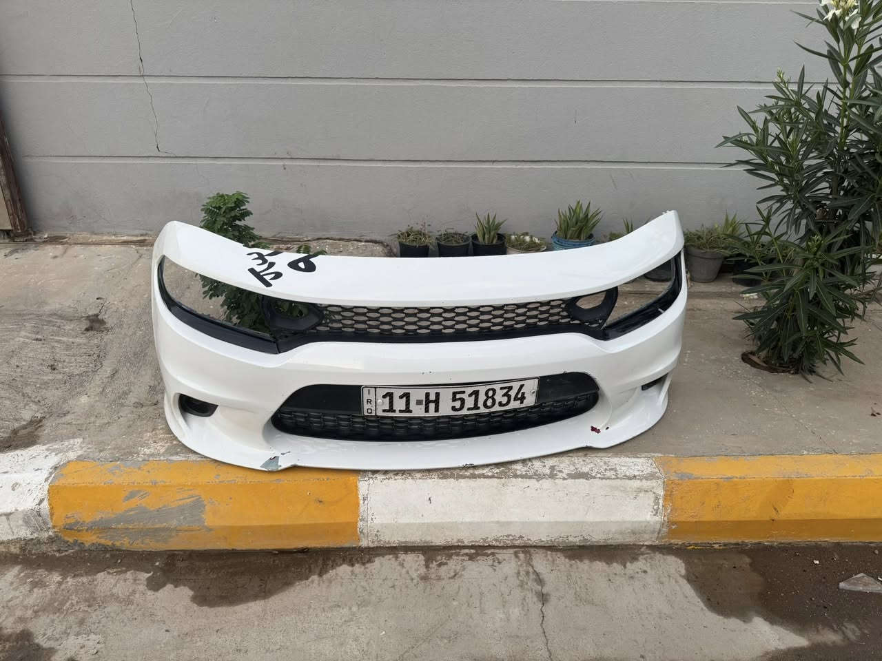 دعامية وبنيد كامل بطانه ولسان وشباك فتحة لا كسر ولا تصليح فقط صبغ تايوان قالب موس قفل ٣٠٠ الف ثنينهن
***********

