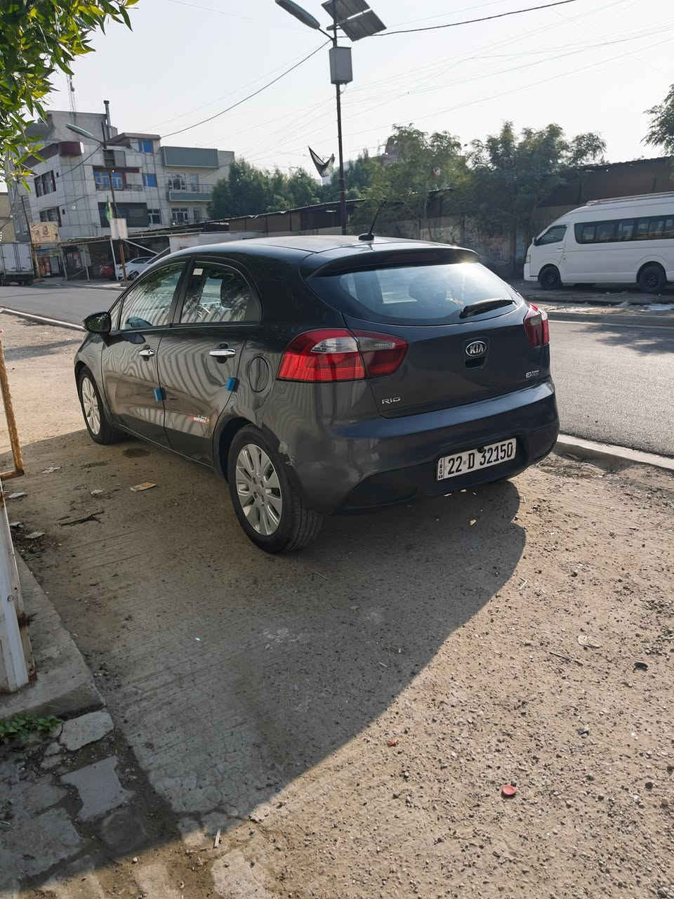 السلام علیکم
عندي كيا ريو للبيع موديل 2012 وارد امريكا حادثها خلفي رقم اربيل باسمي هزه وفحص كله جديد السعر 73 ورقه مكانها بغداد العطيفية للتواصل *********** محرك كير خير من الله للبيع أو مراوس بسياره سبعة راكب
