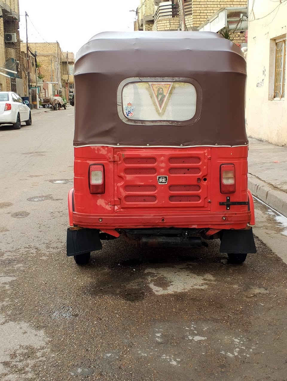 سلام عليكم ورحمة الله وبركاتة تكتك مديل 2017لبيع رقم وسنويه رقم بغداد تكتك خير من الله 5مليون وبيها مجال بصيط مكاني بغداد شعله مكينه مال 20 رقمي ***********
