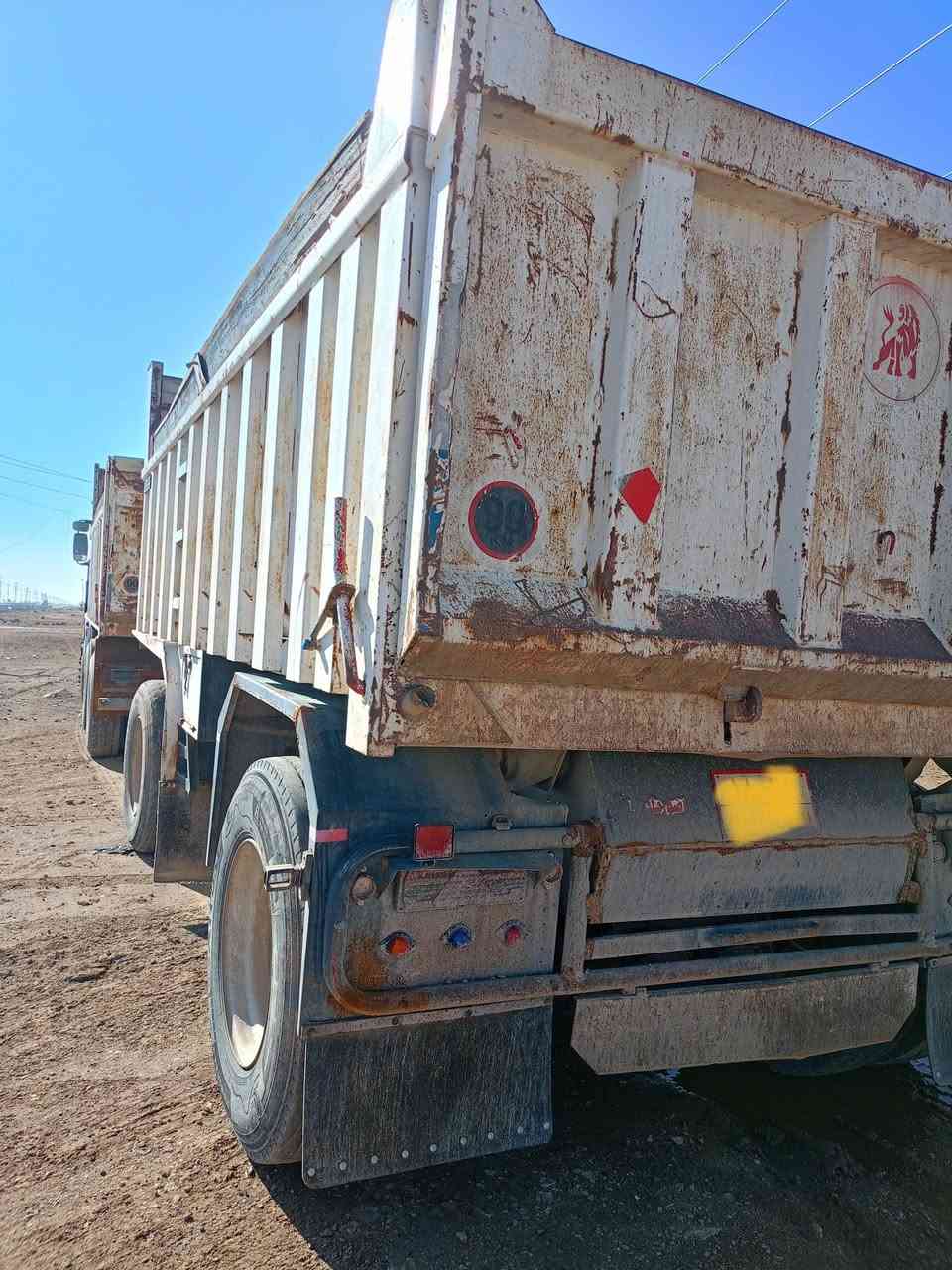 قلاب+عربانة أسكانية 142 موديل 1986 
مسجل بالسنوية قلاب تك/ رقم دهوك
السعر 220$ ورقة

العنوان الموصل 
***********
***********
