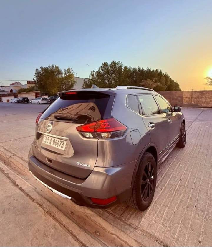 نيسان روج 2018 فئهsv اربعه سلندر نظيفه جدا 
كشنات قماش فول مواصفات 
شاشه 
تشغيل عن بعد بصمه بكل الأبواب 
تدفئه كشنات 
نقطه عميا
اشاير بالمري 
دفع رباعي 
وضعيه سبورت 
فول اوبشن 
ضرر قطعتين جاملغ الأيسر  و بنيد 
ماشيه ١٢٥
سنويه وهزه جديده 
مكان سياره ديوانيه مركز 
سعر ١٤٠ ورقه وبيها مجال 
***********

