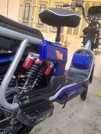 بطاريات • نضيفه • سعر خاص