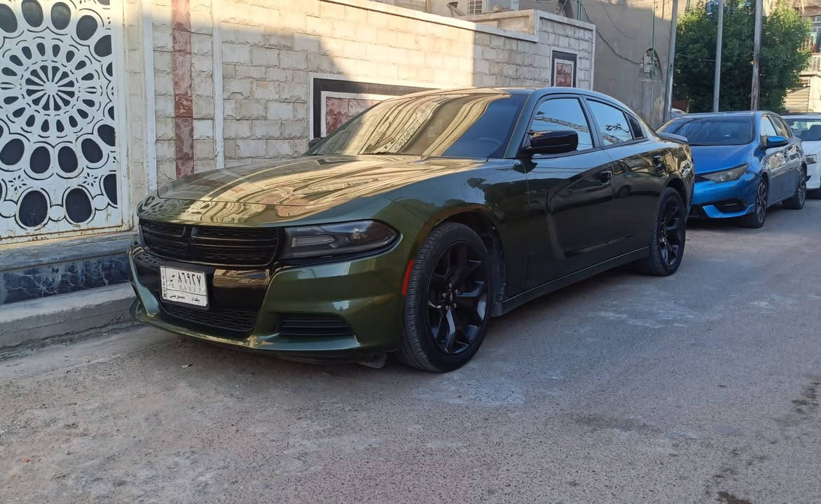 مكلف بالنشر للبيع فقط 
السعر 230 ورقه للاتصال *********** و
دوج چارجر موديل 2020 رقم بغداد
محرك 6 سلندر 3600 محرك وكير مكفولات 
مواصفات عاديه 
مشايه 76 الف مايل 
بصمه . شاشه كبيره .تشغيل عن بعد
وارد امريكي مكفوله من الصبغ  حادثها جداً بسيط باب امامي ايمن فقط ومبدل نفس اللون
صورة الحادث موجوده ويا الصور 
المكان بغداد الزعفرانية
