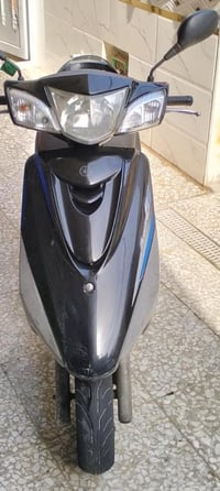 للبيع دراجه ببغاء  نضيفه وبلاديه وكل نقص مابيها  مكفوله يعني من كلشي س...