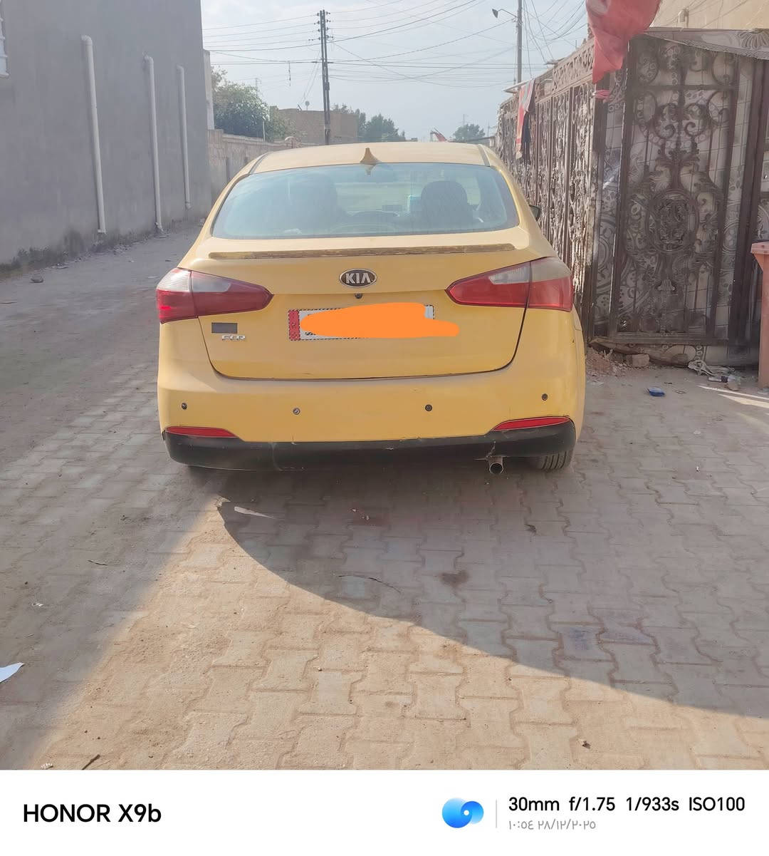 السلام عليكم
سياره فورتي موديل ٢٠١٤ فول مواصفات ماعدا الفتحه
شاشه حساسات كامره إشارة بلمري
وارد أمريكي السعر ٩٥ وبيها مجال الشراي
*********** بي واتساب
