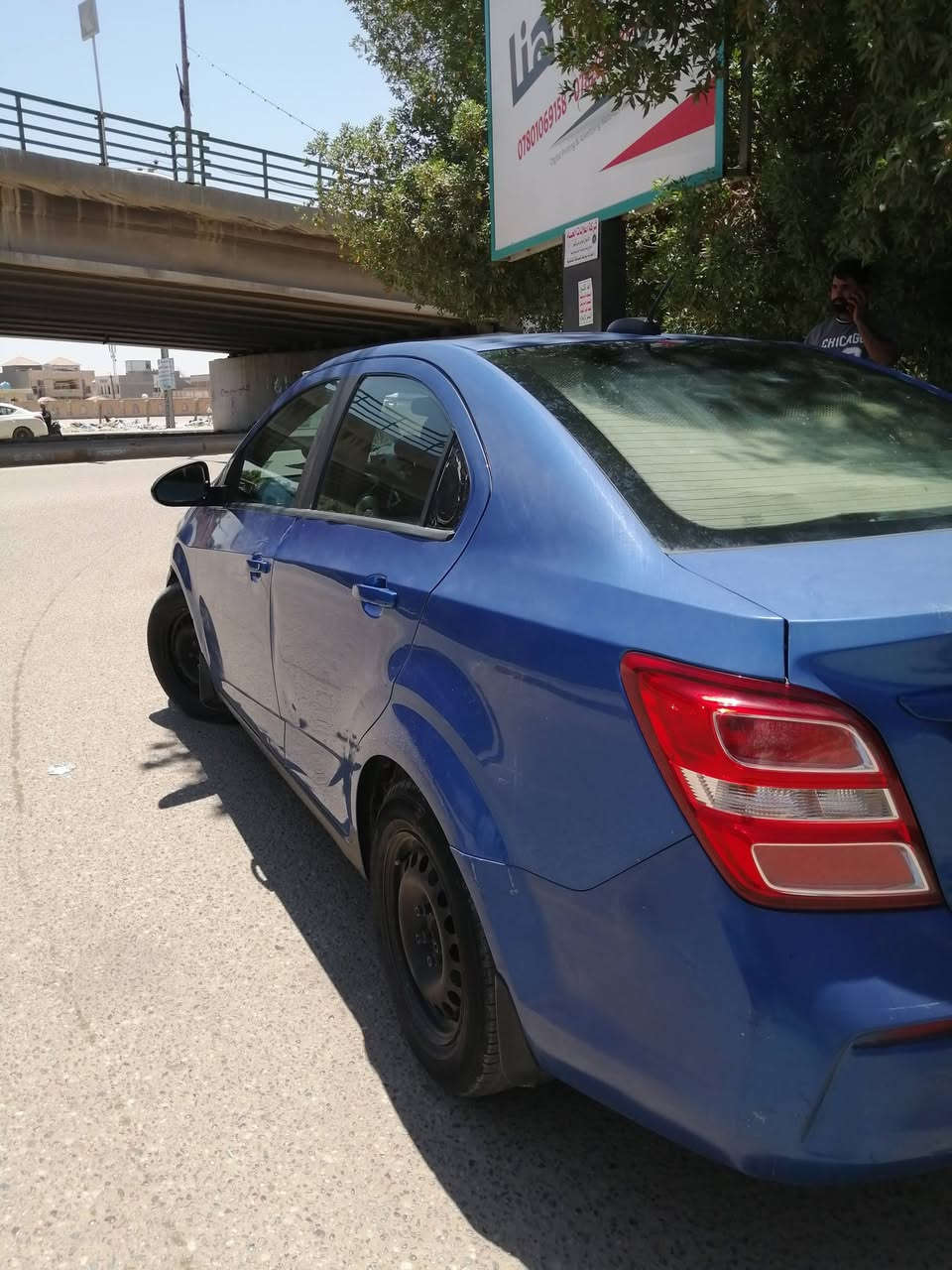 السلام عليكم
للبيع 
شوفر سونك موديل ١٧ رقم قادسية
تحويل ثاني يوم
بيه جاملغ جهت العبري فقط
وجراد بسيط كامله السياره حداديه جديده
مكينه
مكان السياره الديوانية
السعر ٤٥$ بيه مجال 
الاتصال ***********
