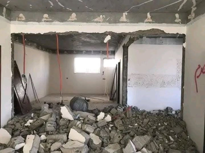 ‏حفر كهرباء نزالات قص كوسره
‏صبغ بيوت محلات سياجات 
‏صبغ ابواب وشبابيك 
‏قص اشجار وتتضيف حدائق 
‏تفليش بيوت محلات سياجات ارضيات 
‏قص وتفليش جدران 
‏تقشيط وقص الازاره او تقشيط لبخ
‏دفن وتصفير ارضيات بيوت محلات
‏*********** 
‏
