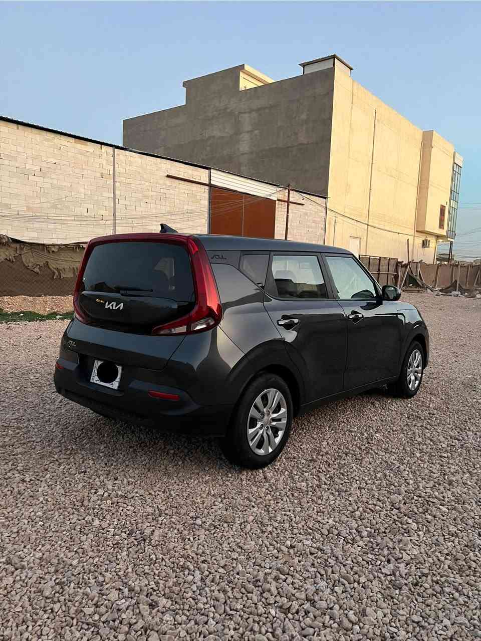 السلام عليكم
للبيع صول نظيفة حادثه فقط بنيد مبدل 

سياره رقم بغداد 

فئه LX
موديل ____2022

مشى ____32 كم 

حالة ممتازة، ما بيه اي نقص 

السعر ____165 (قابل للتفاوض)

المكان ____ بابل سدة الهنديه 

للاستفسار 📞 ____***********
