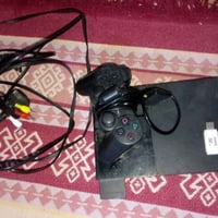 بلي 2 مستعمل • جوستكات عاطلات • فلاش 32 گيگا