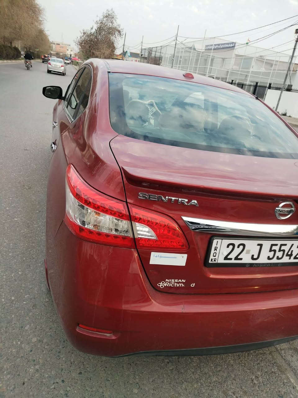 نيسان سينترا ٢٠١٥ گيرومه كينه به شه رت حيزام سبوغه جه مبه كي خه فيفي بيشي هه يه دوسي جي سبيبويته وه ره قه مو سه نه ويو ژينگه ي نويه *********** زماره ي خاوه ني سعري ١٠٠ده فته ره ك هه موشتي به شه رت أربيل, العراق
