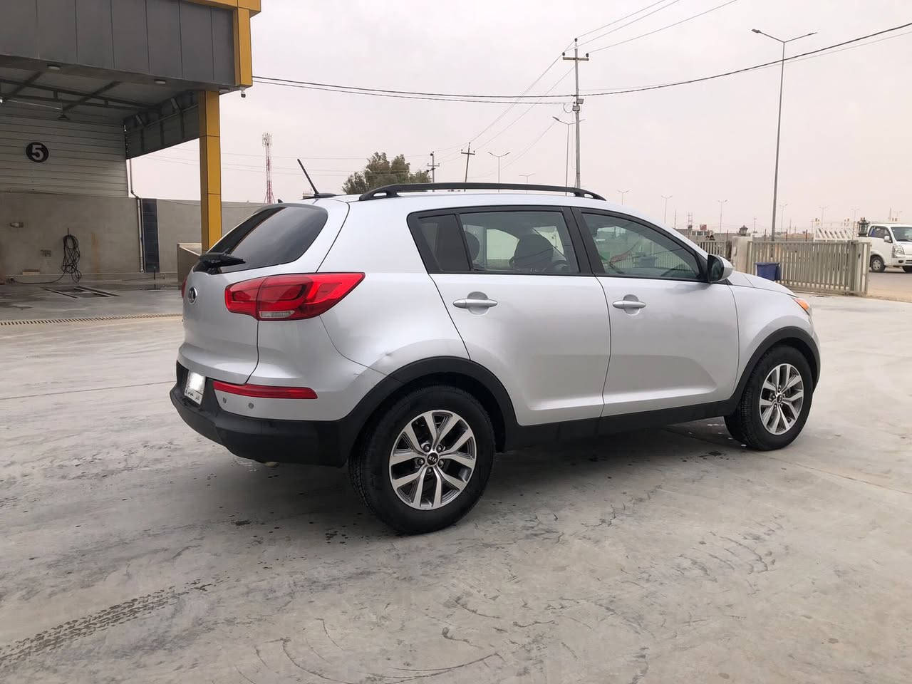 وارد امريكي كلين تايتل (بدون ضرر او غرق)
فول ايرباگ (10 ايرباگ)
تحكم ستيرن كامل
مثبت سرعة
مانع انزلاق
نزول منحدرات
حساسات خلفية
كاميرا خلفية
محرك GDI 2400 مبدل رنگات (ما بيها دوانز نهائياً)
ماشيه 112 الف 
رقم انبار
رقم جديد مدفوعة رسومه
السيارة جاهزة وما بيها مشاكل
السعر : 150 ورقة بيها مجال بسيط

***********6
