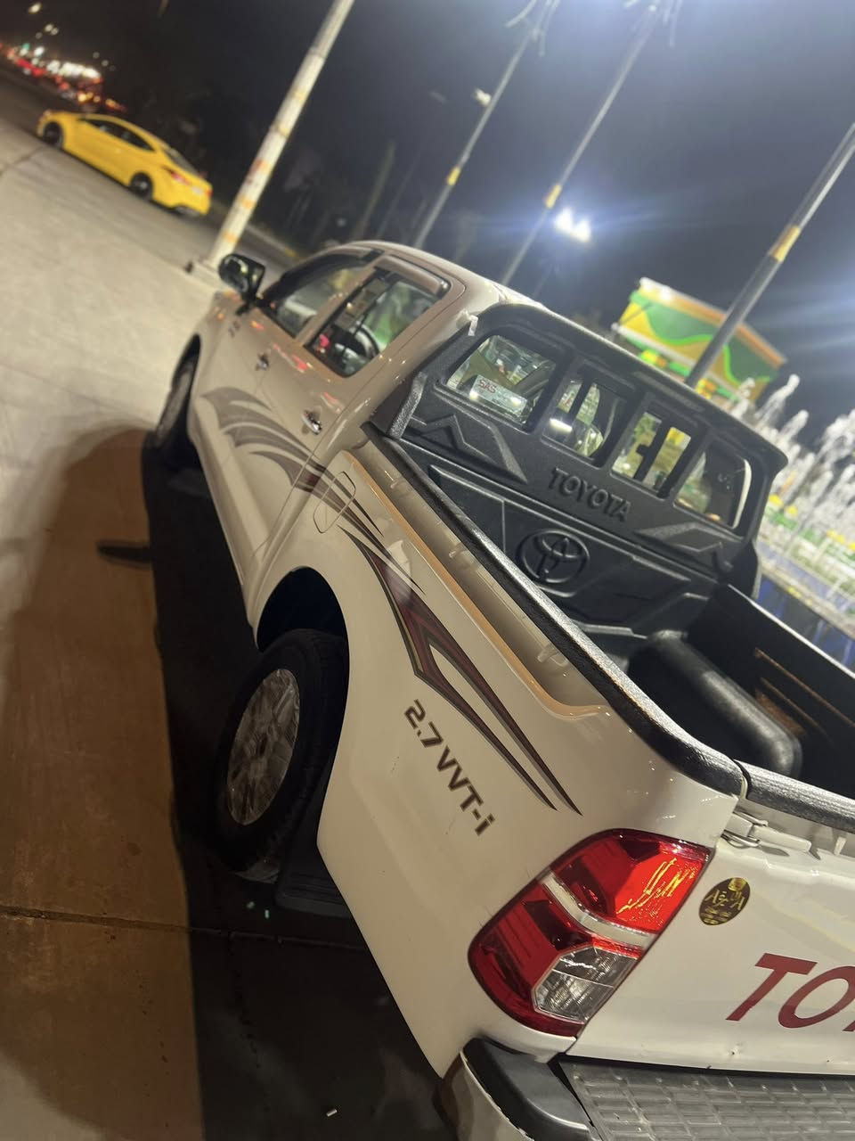 الهم صلي على محمد وال محمد 
سياره بيكم تويوتا هايلوكس موديل 2014
شاشه تحكم ستيرن كأمره 
رقم بغداد الدولي 
مكفوله كفاله 
مكان السيارة بغداد البلديات 
رقم ***********
السعر 208 وبيه مجال
