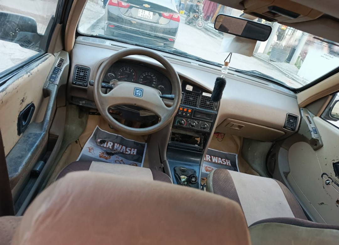 بيجو نضيفه ٢٠١٢ صارلها سنه يمي صاحبها مااندله رقم بغداد سعرها ١٨ورقه***********
