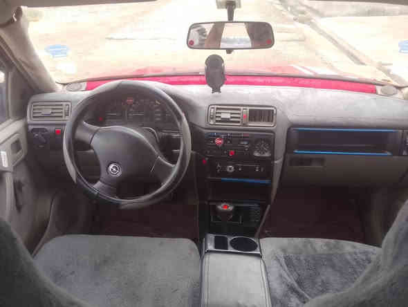 السلام عليكم اوبل موديل90كلش نضيفه رقم سليمانيه 
وسياره مصبوغه جماليه الكهربائيات كله شغاله كير اوتو ماتيك مكينه20 سنويه 2028 اله تنتهي تريد وكاله او تحويل نفس اليوم السعر42 وبي مجال قليل. مكان داقوق والموشراي لايدخل.. الرقم *********** مراسه ماجاوب بس اتصال
