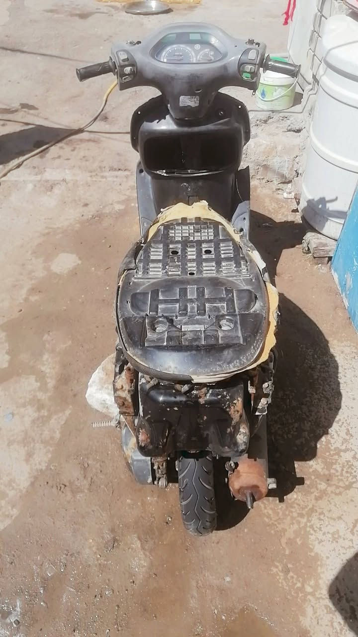 السلام عليكم دراجه للبيع نظيفه ومرتبه دولفين محوره مكينه فراشه دراجه قائمه بس تشتغلل كل شي ما بيها السعر 100 وبيها مجال قليل مكاني النجف شارع المدينه


**إذا كنت صاحب هذا الإعلان وتريد حذفه لأي سبب، رجاءا أرسل رسالة إلى الدعم الفني**