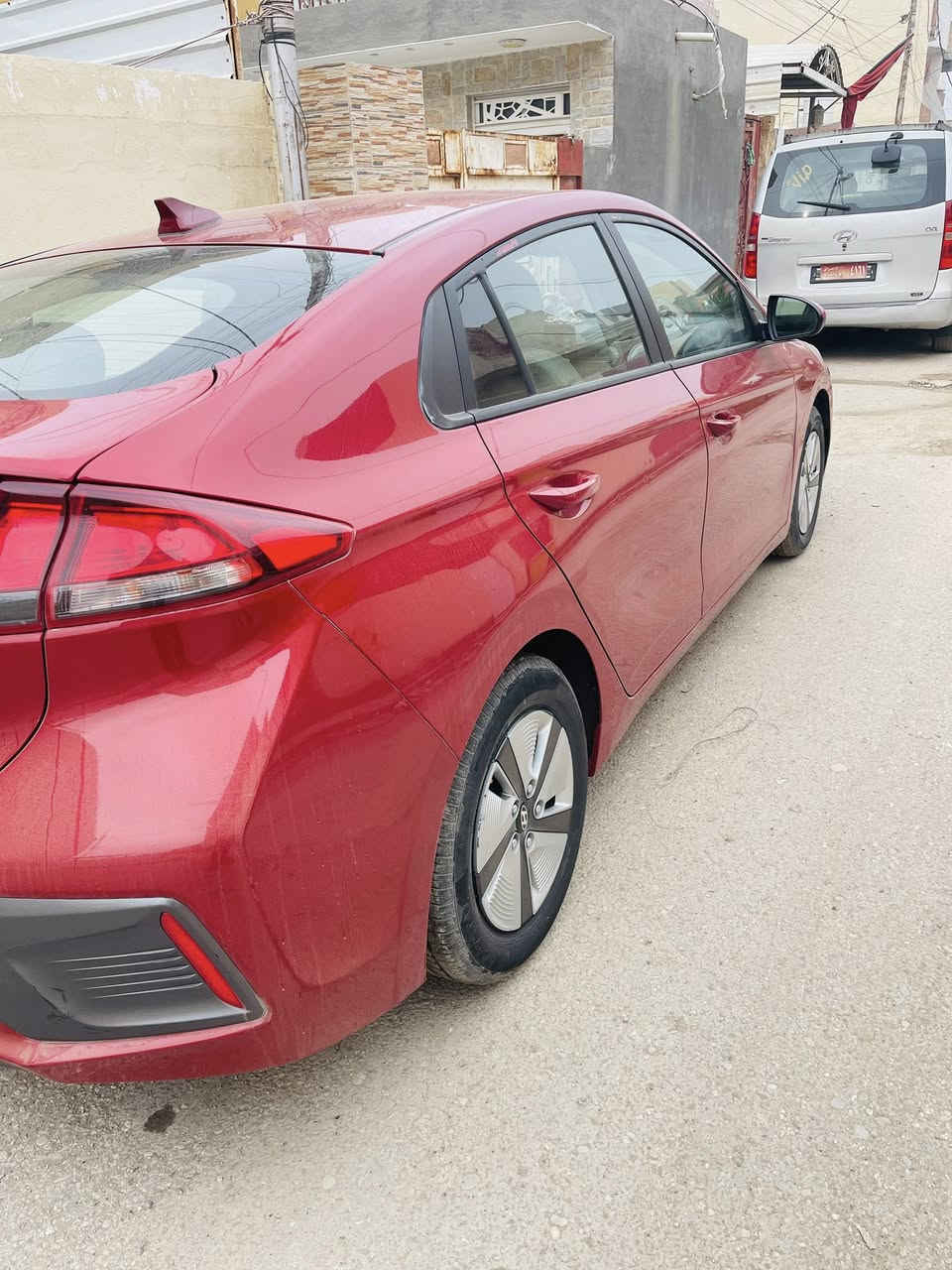 هونداي أيونك هايبرد  موديل ٢٢ بيها جاملغ امامي بدون دواخل رقم بغداد تحويل السعر ١٢٥ وبيها مجال 
الاستفسار  ***********
