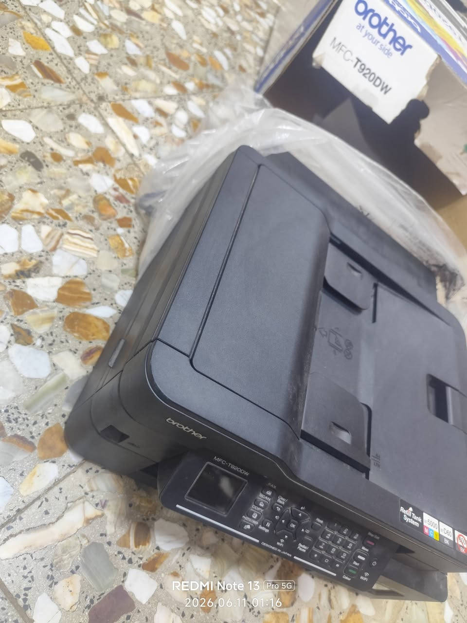 السلام عليكم طابعة t920 استخدام قليل لعدم الحاجة وتعبئة الحبر حقن وتطبع وجهين واي فاي للاستفسار اكثر الاتصال ع الرقم *********** السعر 350 وبيها مجال

