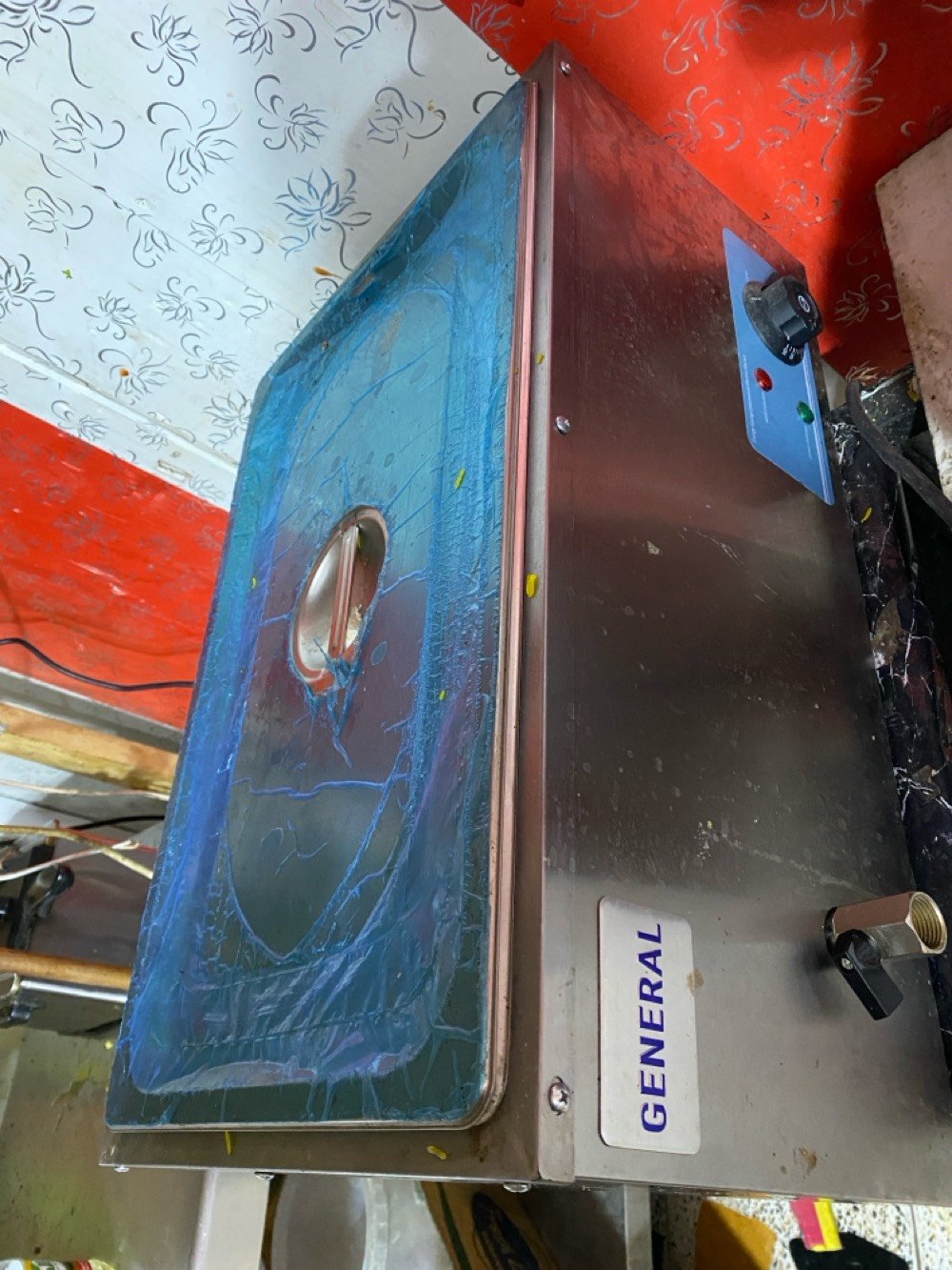 محل للبيع مع كامل ملحقات بعد بيه ملحقات غير الي بصوره 
المحال صار اربع سنوات يشتغل + بيه توصيل ع المنطاقه كامله

العنوان : الناصريه اريدو شارع مستشفى القلب 
قرب مجمع ابو زينب 