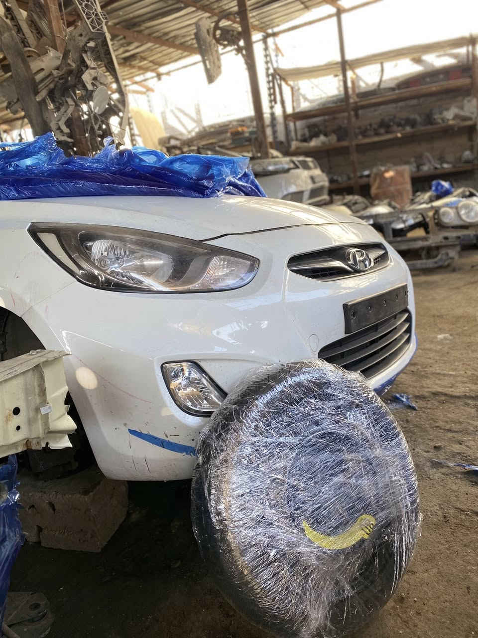 السلام عليكم شباب بيع قطع غيار اكسنت موديل 2016 مثل ماموضح أمامكم السياره كامله حته سبير وياه مانازل جديد بصمه السياره خليجي لون ابيض مكاني بابل يتوفر توصيل جميع محافضات العراق مجاناً الاستفسار اكثر خاص او وتساب *********** هاذا فقط واتساب توصيل جميع محافضات التراق مجاناً
