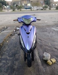 جي فور للبيع شغاله سلف عوزها هندر فقط سعر 200 وبيها مجال واتساب 078052...