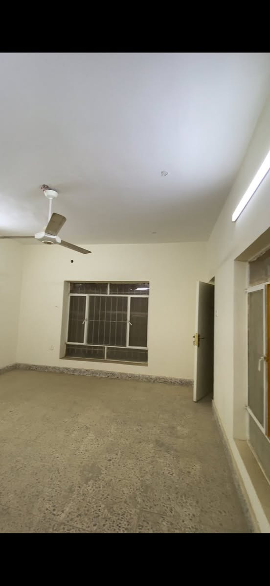 بيت طابقين للايجار  البصره مناوي باشا    

❇️يلائم اصحاب الشركات والمكاتب الرسمية
 
❇️بدل الايجار 2500 دولار قابل للتفاوض

▪️ المساحة:  300 متر 
▪️ البناء: جيد 
▪️ طابقين
 
 
 التفاصيل :
▪️منام عدد 6
▪️صالة 
▪️استقبال 
▪️مطبخ  
▪️صحيات  

ـــــــــــــــــــــــــــــــــــــــــــــــــــــــ
  

للاستفسار الاتصال على الأرقام 🔻

***********📞
***********📞
  ***********📞

او زيارتنا للمزيد من العروض
 عنوان_المكتب
 البصرة - البراضعية - شارع سيد امين (قرب مركز الفيزا التركية) 
خدماتنا:- مقاولات عامة -تصميم خرائط-تصاميم داخلية-ديكورات داخلية-ترميم منازل
المــكــتــب مــجــاز قــانــونـــيــاً
#نستقبل_عروضكم_وطلباتكم_التجارية_والسكنية
#شركة #للايجار #منزل #مكتب #عروض #عقارات
