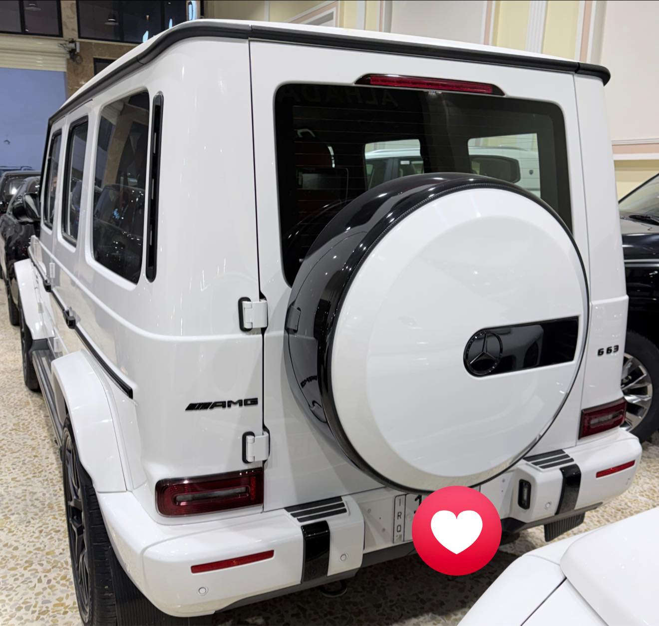 السلام عليكم ورحمة الله وبركاته
جي كلاس G63   AMG 
موديل 2021 
ماشيه 18 الف 
ضمان دولي بصمتين
شاشات 
حزام احمر 
كفاله عامه من كلشي 
بحاله الوكاله 
رقم بغداد بأسمي
بيع او مراوس حسب القناعه 
عنواني بغداد  ‭0778 326 3864‬
