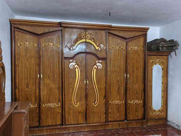 غرفه للبيع متعوب عليه هواي ومكلف بالنشر 
السعر 400 وبيه مجال للشرايه وهذه رقم صاحب الغرفه
‏‪***********‬‏ وعنده واتساب 
العنوان الحسينيه الجريخي قريب جامع الامام الحسين ع
