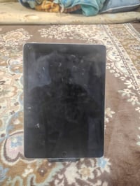 ايباد برو ذاكره ١٢٨  شاشه اصليه  ابدل فقط بطاريه اصليه مال شركه  فقط ب...