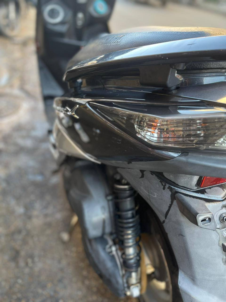 سلام عليكم دراجه سكنس لد كوري دراجه حلوه ومرتبه شلعه معدل ارتب من الصور مكاني الاعظميه سعر واحد وربع وبيها مجال حك الجيه للتواصل فقط على الرقم ***********
مكلف بل نشر
