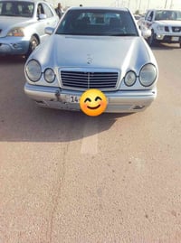 سياره ام عيون  مكينة في  سياره مصبوغه عام صدر جديد  موديل 98 رقم بصرة ...