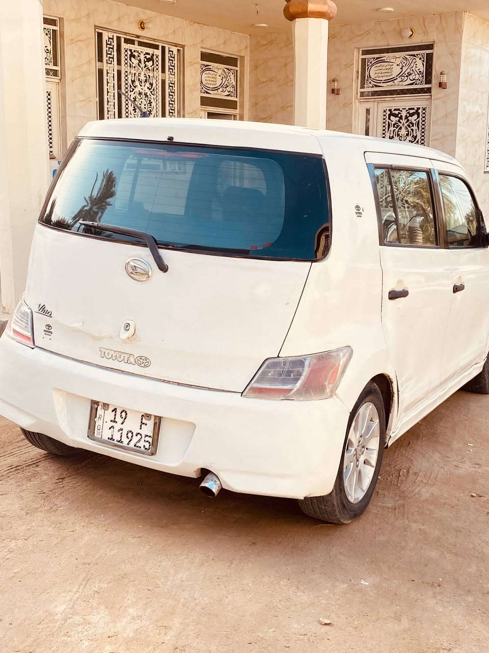 السلام عليكم سياره داهيستو ياباني موديل 2007 رقم انكليزي كربلاء ب اسمي كير مكينه حداديه كفاله. بيه بارد قليلل. سياره اقتصاديه جداً وعائليه. جام كهرباء. مري كهرباء. تحكمات. شاشه ايباد. تخم سماعات شغال. تخم تاير جديد. ماسحات امامي خلفي. سياره مابيه نقص تجي وتفحص مكاني كربلاء. الهاتف *********** بي واتساب. السعر 57 بيه مجال.
