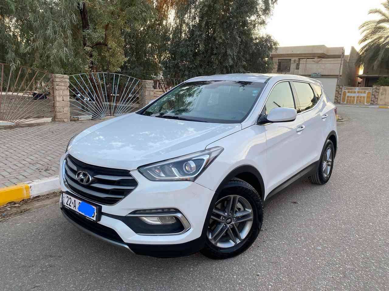 السلام عليكم
للبيع سنتافي  2018  وارد امريكي ضرر بنيد بدون دواخل 

يعني  بيه صبغ قطعة واحدة 

صور الحادث مرفقه مع الصور 

مواصفات سبورت

تحكم ستيرن كامل 

شاشه وكاميرا    داخل لونين 

كير اوتو  ومحرك شرط ما مفتوح يعني على وضع الشركه 

السيارة حلوة وجديدة جاهزة من كلشي مابيه نقص   ماشيه 71 

رقم اربيل دولي سنويه جديدة يعني شرط التحويل 

السعر 167 وبيه مجال الشراي يخابر 

***********
