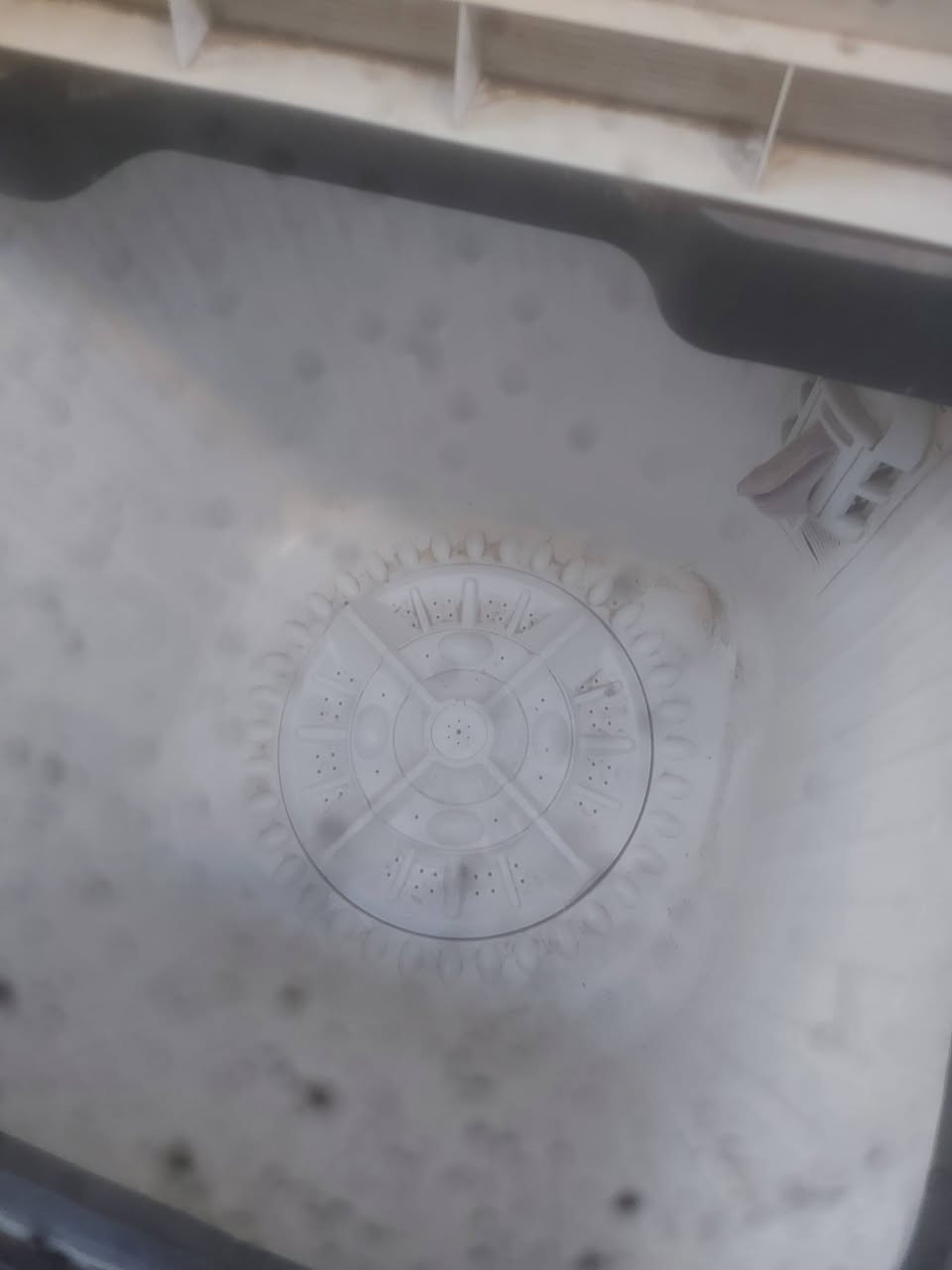 غساله جيدة نظيفه شرط الغسل والتنشيف سعر٥٥ اتصل واتساب ***********
