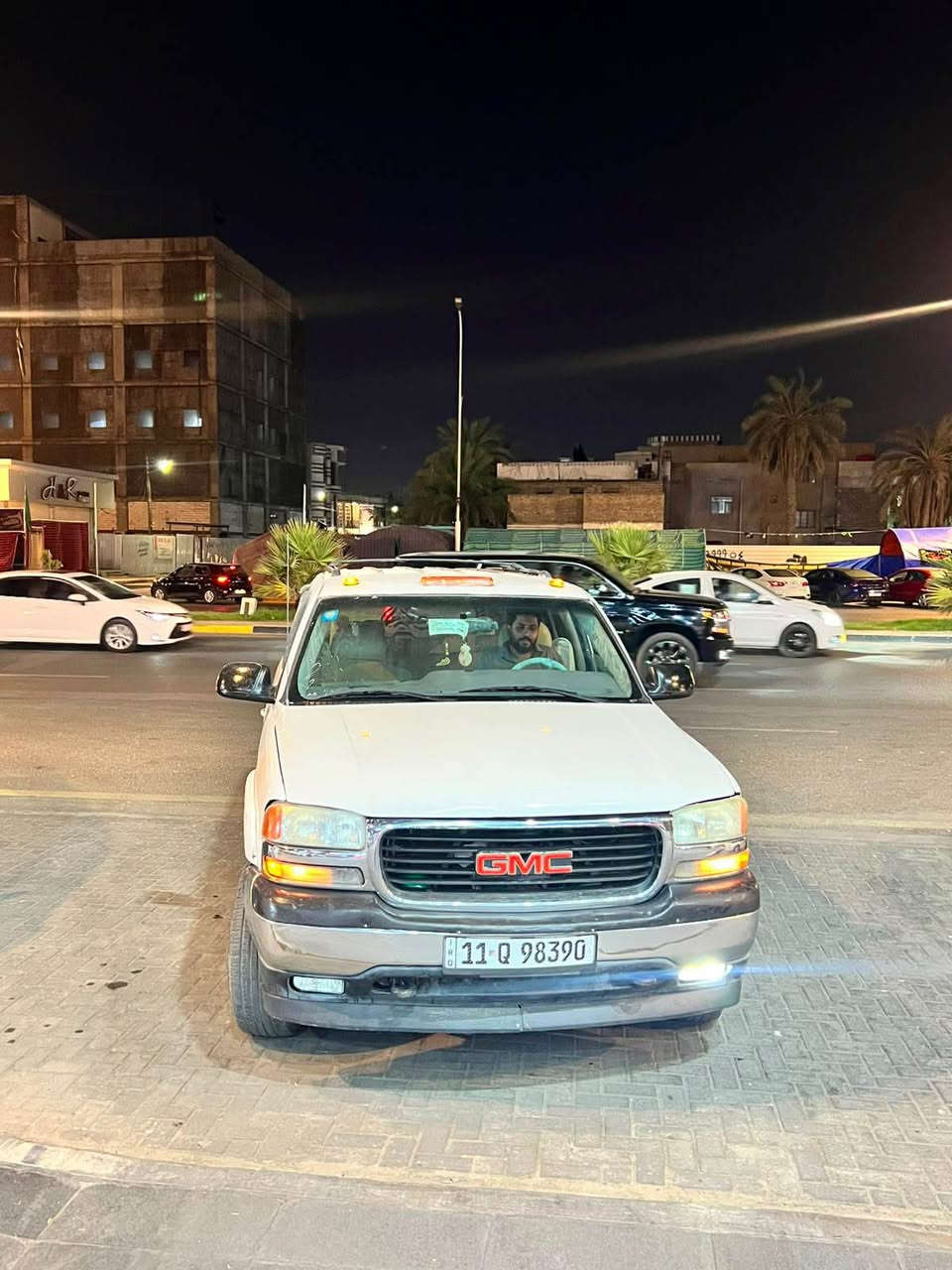 يوكن 2001 /8100  حاطيله 5300 
تبريد ثلج حداديه حلوه مكاني شط العرب تنومة 
*********** واتساب البصرة, العراق
