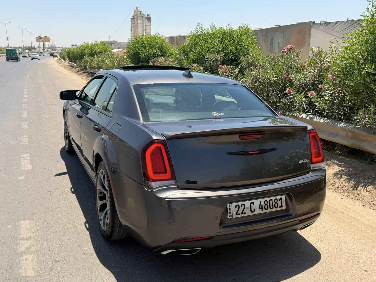 اوباما s 2015
رقم اربيل باسمي
فول موصفات
بانوراما 
كشنات جلد كهرباء اس
بجم عريض 
منضومة زنون
ويل 20
صدر امامي خلفي جديد
عليها صيانةة كاملة
مبيها اي نقص
حادث 3 قطع امامي
صبغ وتعديل بسيط شاصي
بدون قص او لحيم 
صورت الحادث بلمنشور
تصليح و تطبيك شغل مرتب كلش
شبر دعامية خلفية صبغ
ماشية 107 الف 
السيارة نضيفة ومرتبة وكاعدة
ومبيها اي عيب بانزين كلة محسن
نشطة كلش شلعتها صاروخ
داخلها نضيف
السعر 19 الف بي مجال بسيط
مكان بغداد الدورة
هاتف ***********
وذا  مراوس مع امريكي عادي
جارجر جيب
