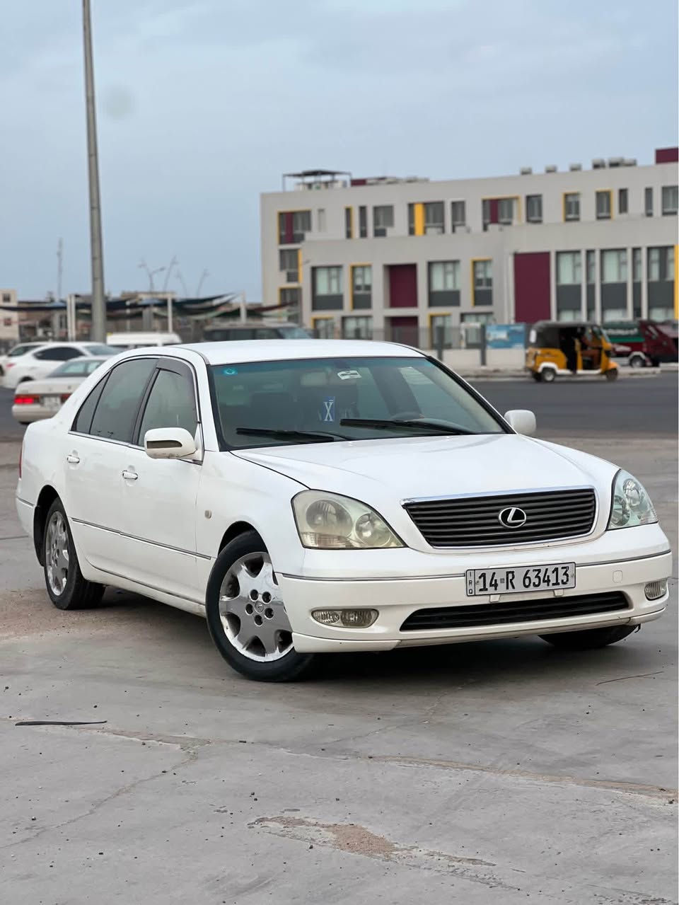 سلام عليكم لكزز 430 2001 خليجي ايسر بلاد سيارة تبريد تدفئة شغال تبريد تدفئة مقاعد حدادية جديدة  قبل اسبوعين مبدله سيارة ما شاء الله ما ناقصه شي كشنات كهرباء مري كهرباء جام اتو اربع بوب ابواب شفط  خزن مقاعد كير محرك كفالة كير ثلاث وضعيات نظام سبورت ونظام علدي ونظام ثلجي اي للأماكن المنزلقات الثلجية والطينية والرملية محرك عبارة زيرو رقم بصرة دولي مكان السيارة بصرة سيارة عالمية بمعنى الكلمة الملقبة باف 16 الارضية رزانة فول مقصورة خلفية وامامية فول راحة جناي هاي السيارة يعرف شجاي احجي سيارة ماله اخت وافضل ما صنعت اليابان وصنعت لتنافس البيئم والمراسدس مفولة مواصفات هواي مواصفات ما تذكر بمنشور 
السعر 115 
رقم التواصل ***********
