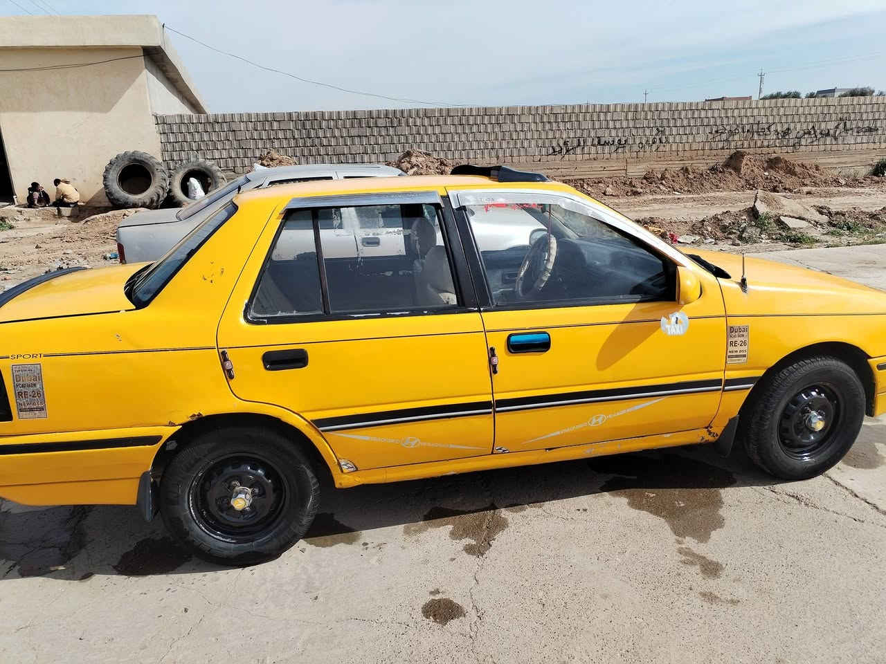 اسلام عليكم هونده اكسل للبيع سياره حلوه ونضيفه سنويه كارتوني موديل 95 كير شرط محرك بي تنقيص بس قليل كهربائيته كله شغاله سياره مال رزق سعر 20 وبيه مجال ***********
