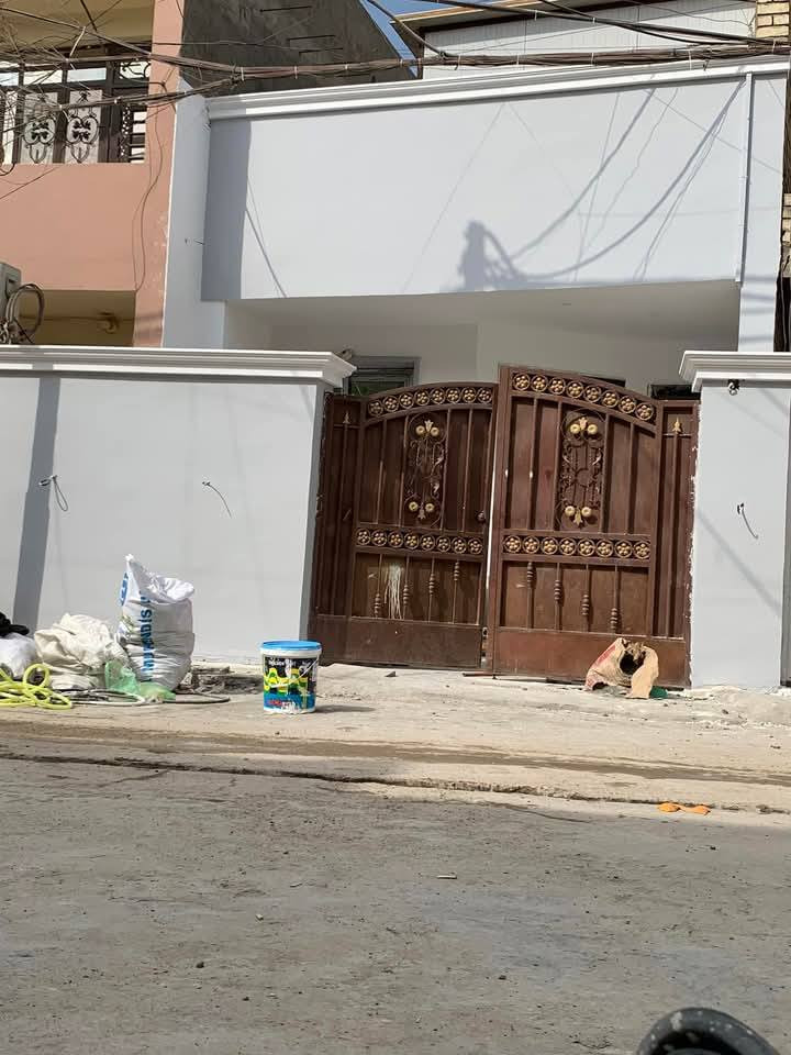 السلام عليكم .صباغ متفرغ حاليا مكاني بغداد الدوره نشتغل كافه بغداد ..كافه الاصباغ الداخليه والخارجيه وكافه الديكورات ..مع النثر ..ويوجد كادر ترميم المنازل بل كامل اسعار مناسبه وشغل نظيف ***********واتساب+
 اتصال *********** والرزق لجميع يارب
