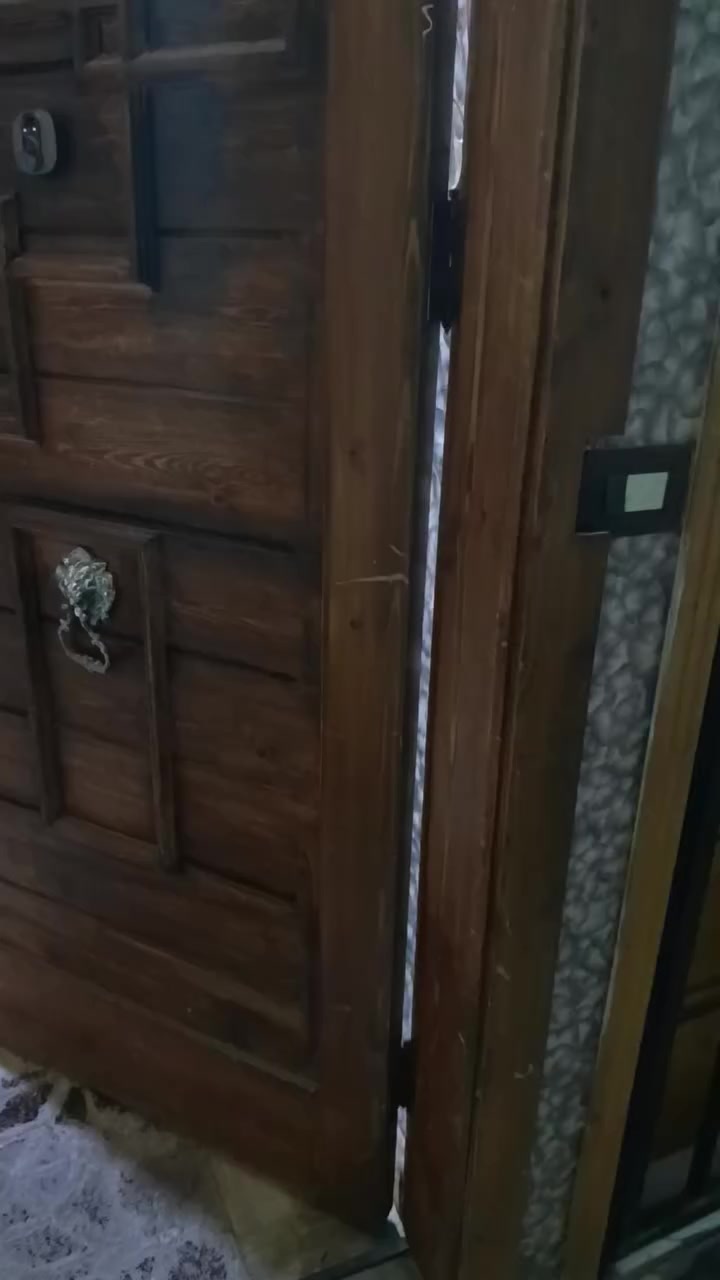 تم تركيب #كاميرا #عين_ساحرة شاشة 7انش
تحفظ تسجيلات لمدة اسبوع 
عند وجود اي شخص ترسل مكالمة فيديو واشعارات
شركة SMART security-الأمن الذكي 
أنظمة المراقبة وحماية الممتلكات
لردع السرقات وحماية الممتلكات
#منازل-#محلات_تجارية-#معامل-#منشائات_صناعية #بنك
بأدارة م.باسل مسعود:0937001457
مساعد م.نبال مسعود:0994927516
جرمانا-شارع الجناين جانب مشروبات الأيهم
#2024trends #reelsvideoシ #reelsfypシ #reelsvideo #reelsviralシ #reelsfacebook 
#reelscamera #dahua #NVR_ip
#staysafe #stayhome
@أبرز المعجبين


**إذا كنت صاحب هذا الإعلان وتريد حذفه لأي سبب، رجاءا أرسل رسالة إلى الدعم الفني**