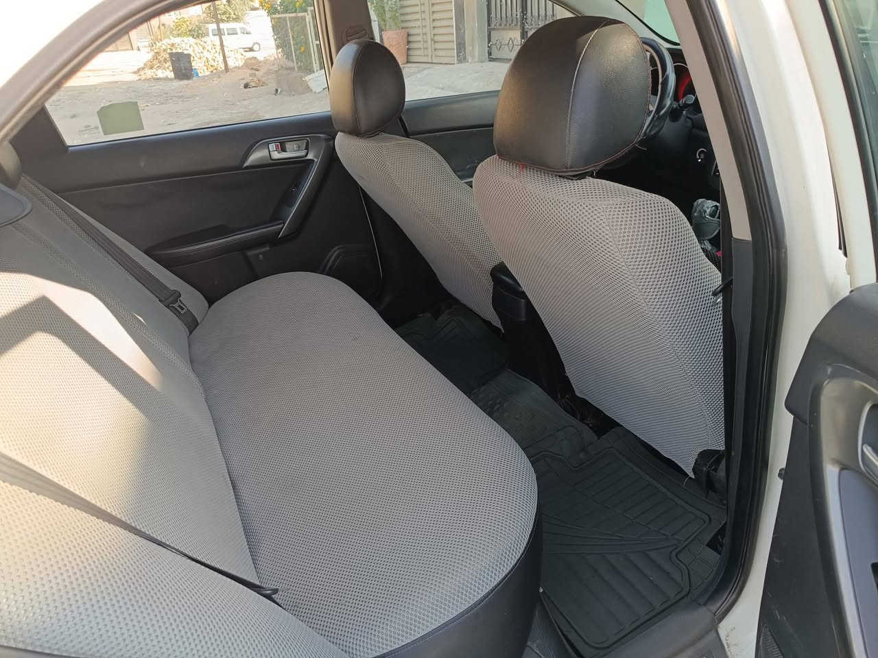 السلام عليكم
كيا سيراتو 2012 خليجي فول مواصفات حتى البصمه تدفئه تبريد ثلج سياره جاهزه مناقصها برغي صدر جديد مكينه 2000 قبل شهر شديتها وصل الضمان موجود 
هذا السونار مالتها بالصور غير السونار مابيها شي رقم اربيل بسم شركة البخيت مداور ثاني يوم السعر 93 وبيها مجال مكاني بابل الحله ***********
