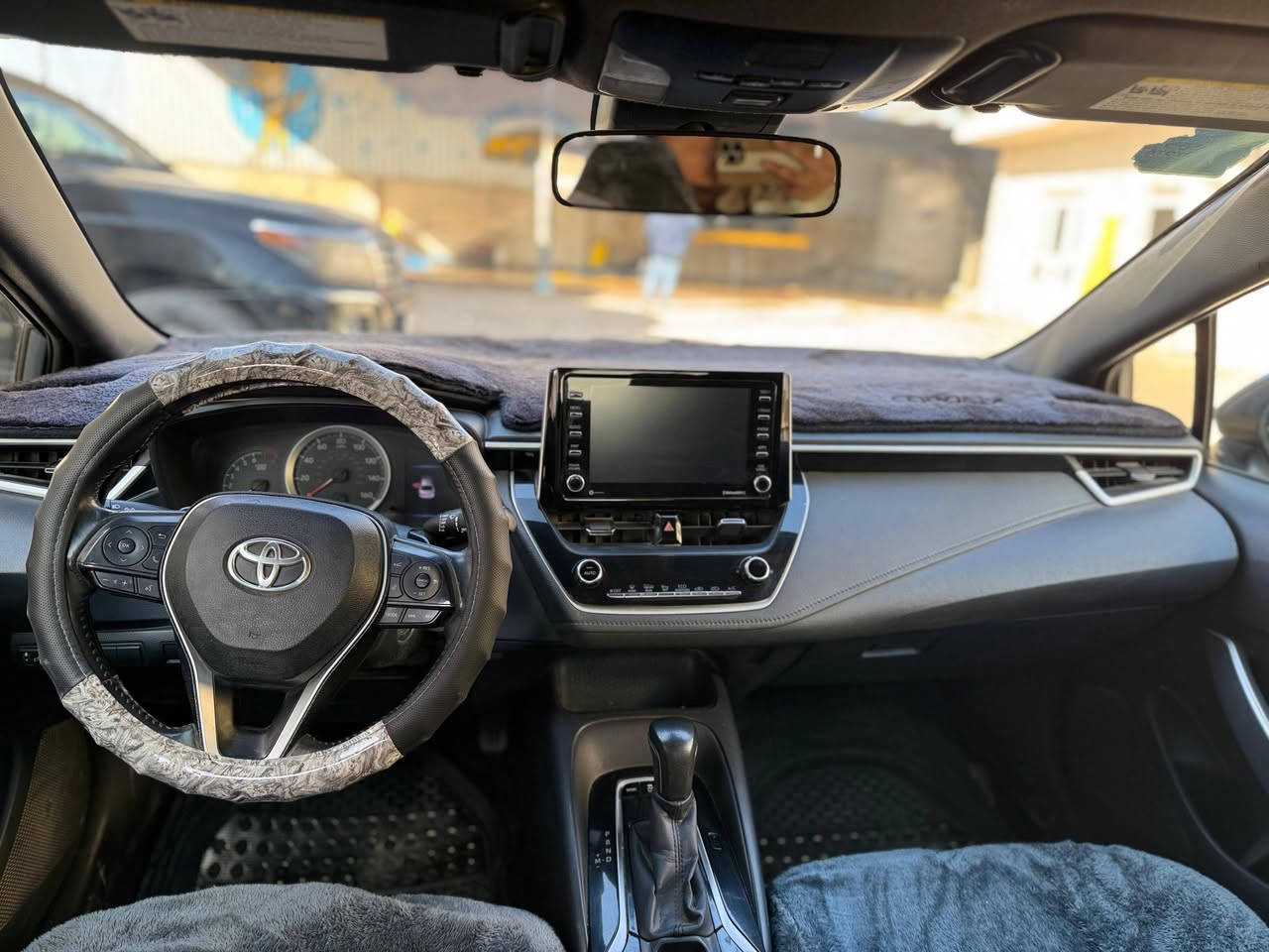 للبيع كورلا SEموديل 21 حادثه بنيد وجامرلغ وقطعتين بالعراق يعني اربع قطع السياره معوقين وكاله رقم ديالى القماره بيه حالوب  السياره مال جناي   مكينه كير صدر  خير من لله ***********
